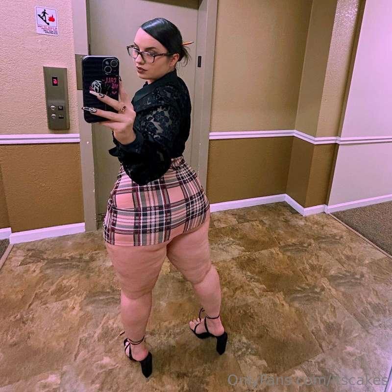 Wanna See Me Get Fucked In My Halloween Costume?