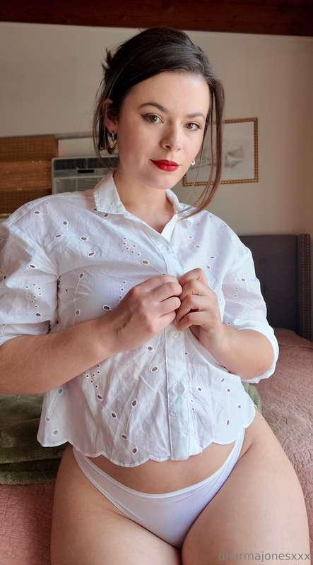 Happy Saturday, I meant to post these photos earlier this we..