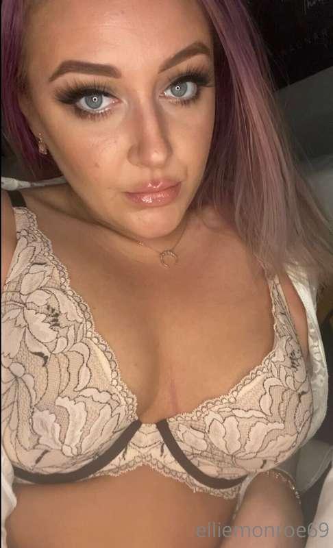 ellie_monroe69 image #1