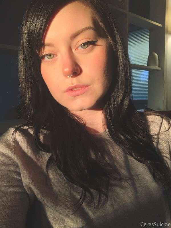 I know it’s not a nude photo but here’s a photo of my face l..