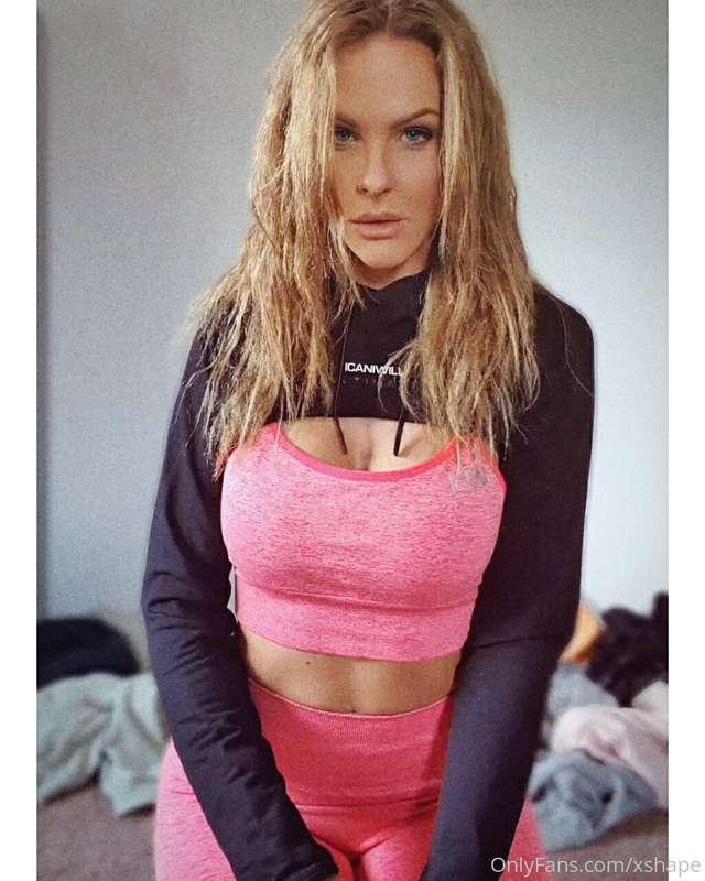 Found this one in the back of the gallery. • I've always bee..