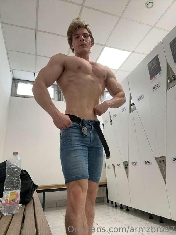 armzbro97 main image