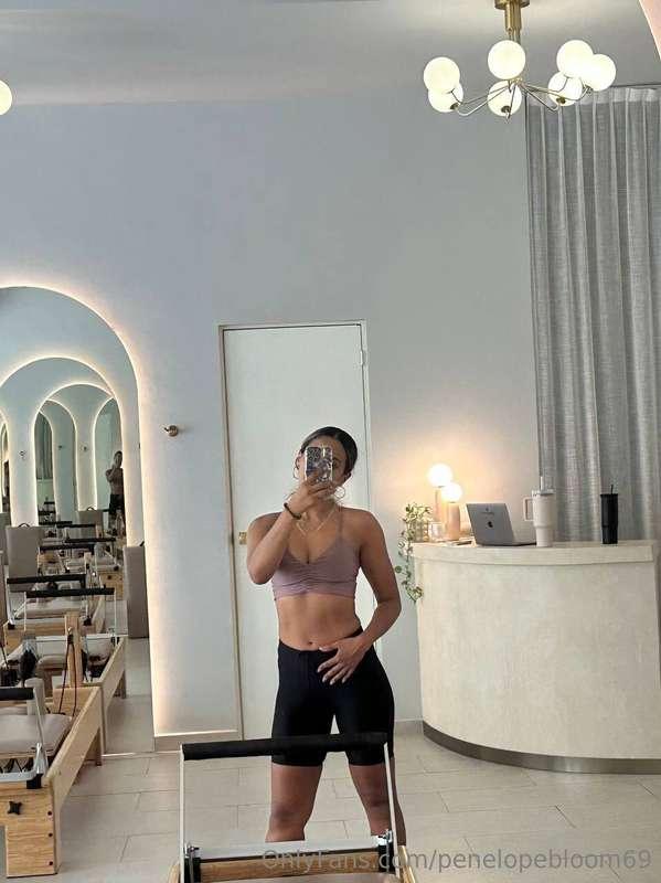 penelopebloom69 image #0