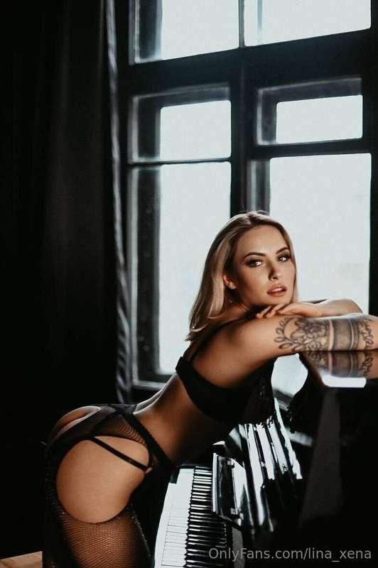 💖𝐅𝐑𝐄𝐄𝐄 𝐒𝐔𝐁𝐒𝐂𝐑𝐈𝐏𝐓𝐈𝐎𝐍💖@alexa_blondi A hot hottie with a stunni..