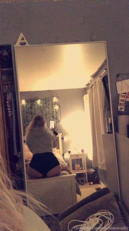 ariannaranai02 image #1