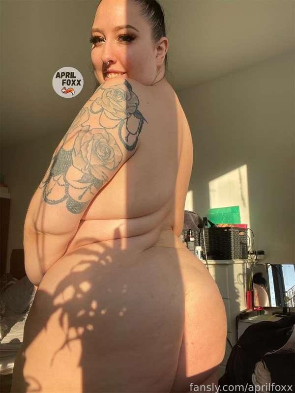 Do you like my tattoos babe? 