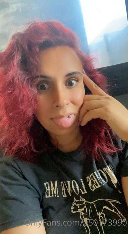 Brightened up my red hair again. 🥰💋