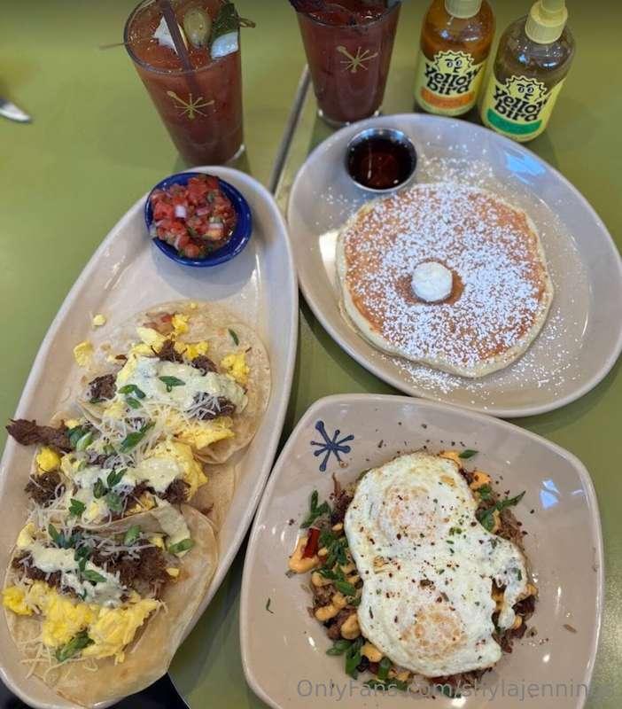I was sooo hungry 🥰