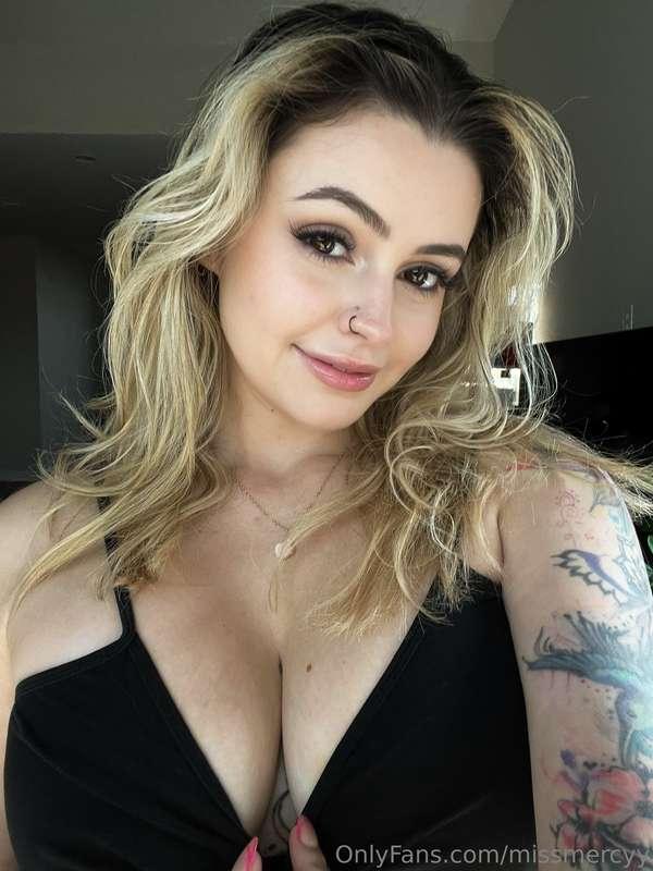 Want a peak?😍