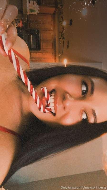 I think I wanna try 25 days of Christmas OnlyFans style. You..