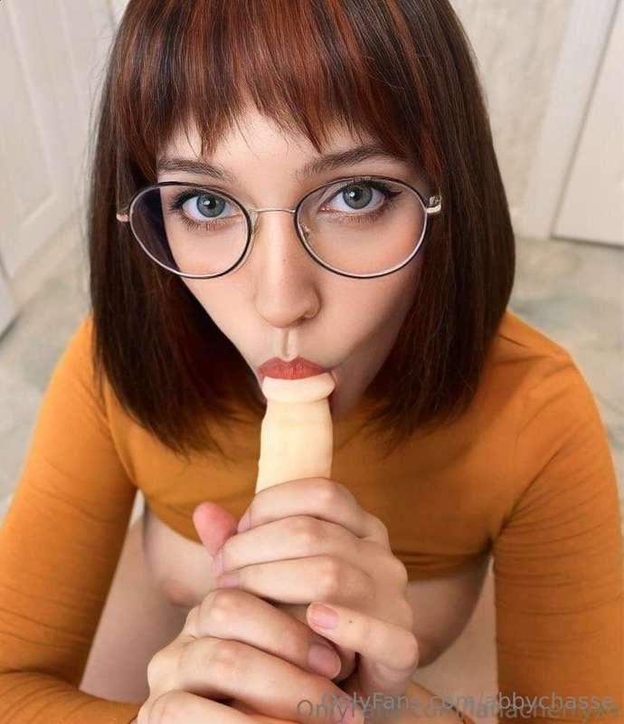 💋 I KNOW WHAT YOU NEED… 💋I’m @lanacherryxx — soft skin, wet ..