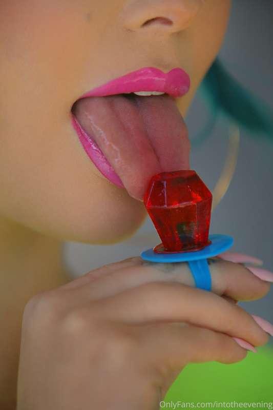# ***Lick you like a lollipop*** 😜👅💦