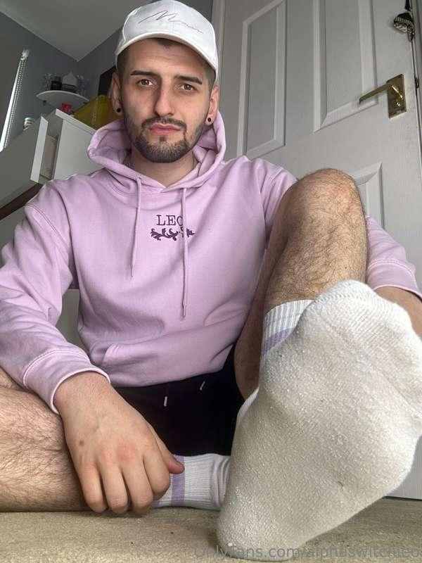 Sweaty socks ready for you boys to sniff deep 😈
