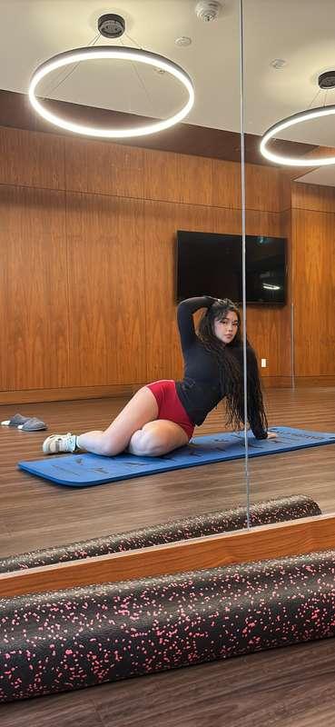 would you come up behind me if you saw me in the gym like th..