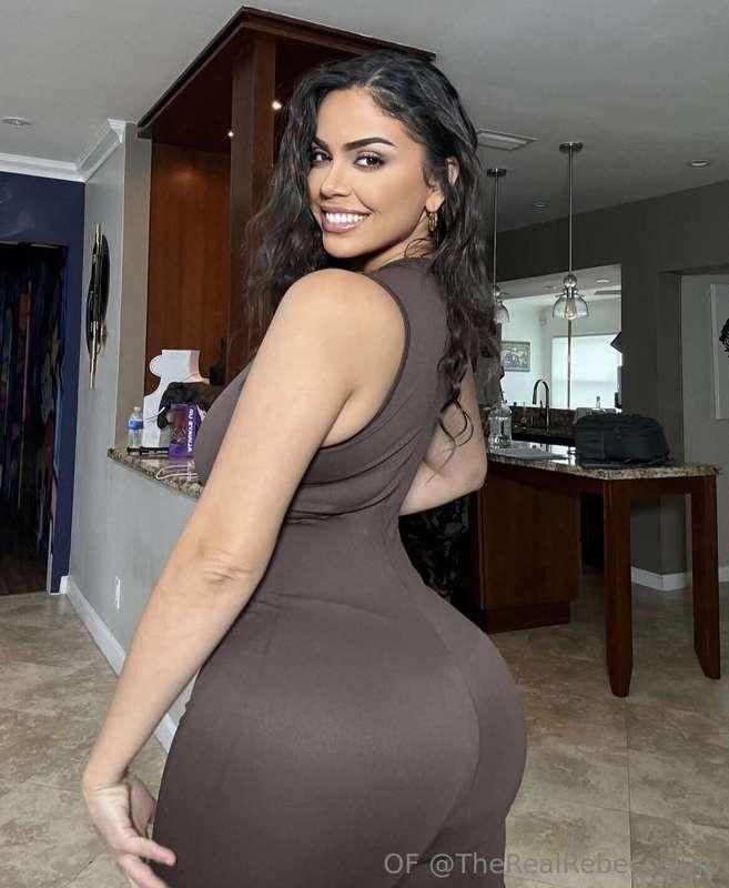 One pic. A thousand thoughts. Wanna tell me yours?😚