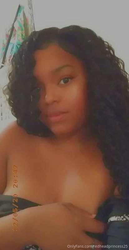 fiery latin girl uploading content every day 🥵🍑 * sensual da..