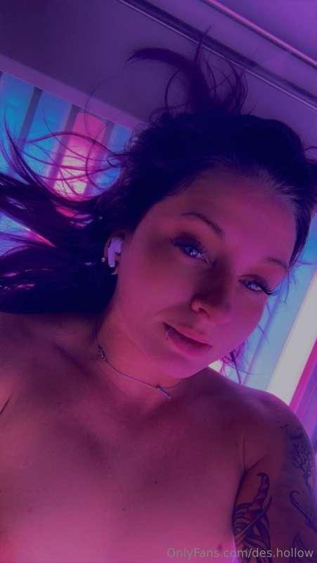 The sun isn’t the only thing I like to be kissed by 💋