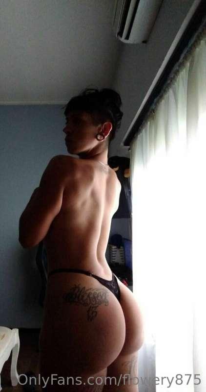 🇦🇷FREE SUBSCRIPTION 🇦🇷

HELLO LOVE, I AM @shuuli13 THE BRUNE..
