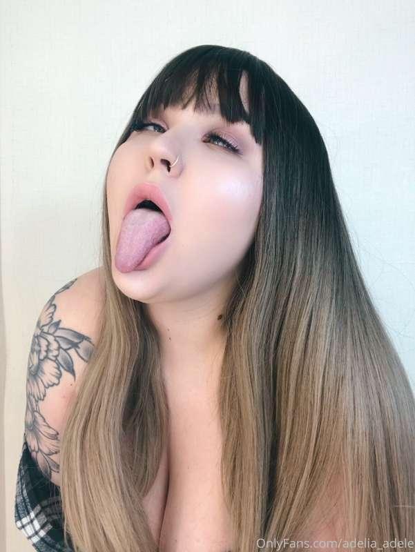 adelia_adelia image #0