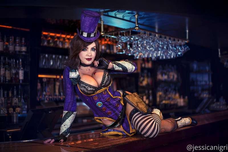 jessicanigri image #2