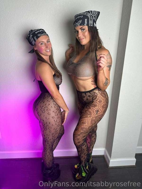 We had so much fun together ! More naughty pics and our kitc..