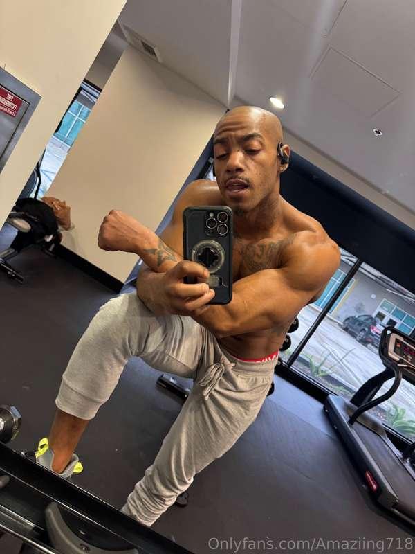 What do you do after a good workout? I have a few ideas... 😏