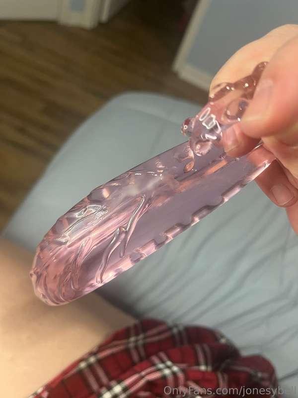 Over five minutes of me fingering myself as a sexy student a..