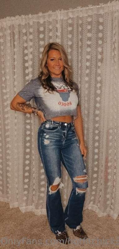 Saturday night outfit!  Ready to go shake my ass for them co..