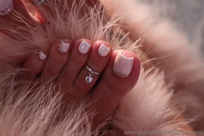 footsiegalore image #0