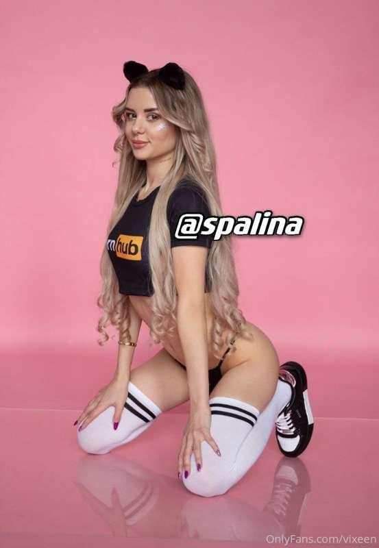 ⭐️Girl from the next door become a 𝑷𝑶𝑹𝑵𝑺𝑻𝑨𝑹⭐️
🔥 @spalina 🔥  ..