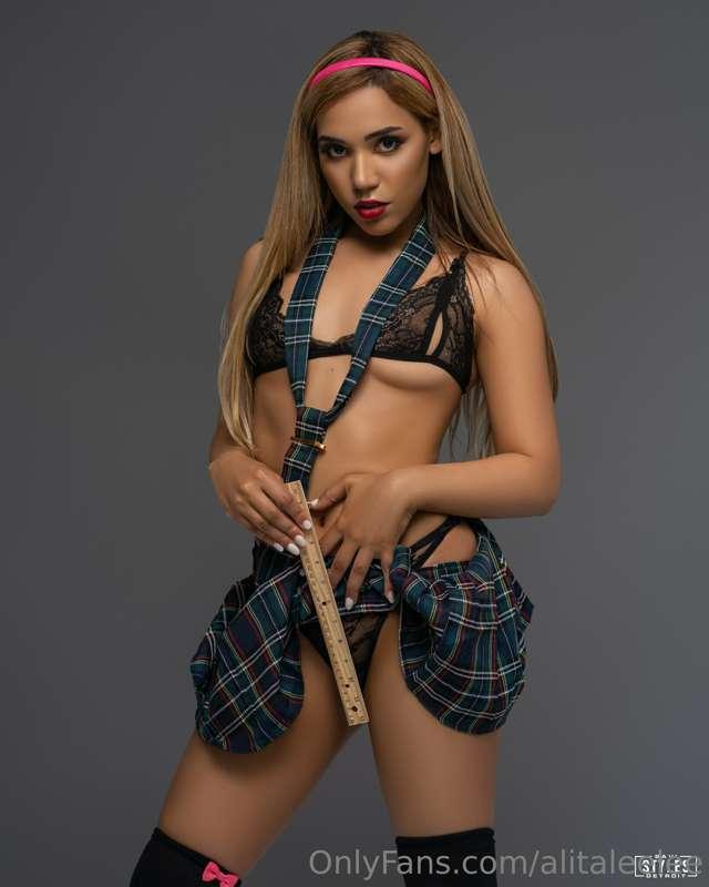 A lost gem from a set that I uploaded but accidentally left ..