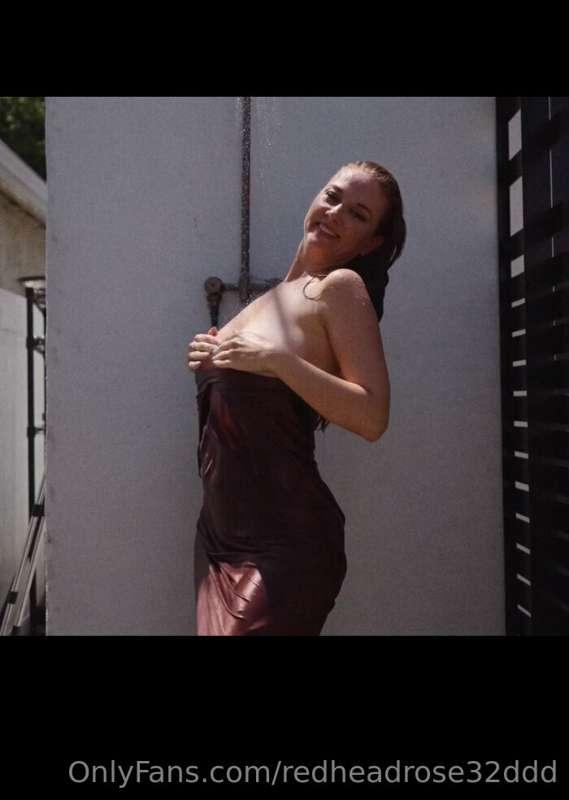 🥵Wow… why wouldn’t you cool off with me on this hot summer d..