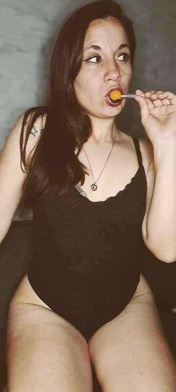  Trick or treat? 👿👿👿🍭🍬