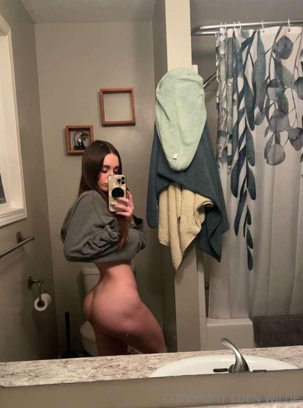 Morning booty pics to bless your feed 🙈👅