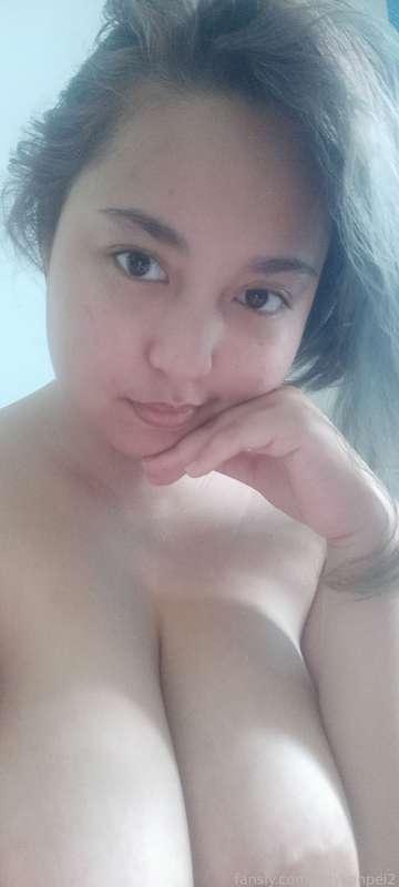 Good morning babes ;)
Tip me? :&gt;

#asian #chubby #curvy #bigtits