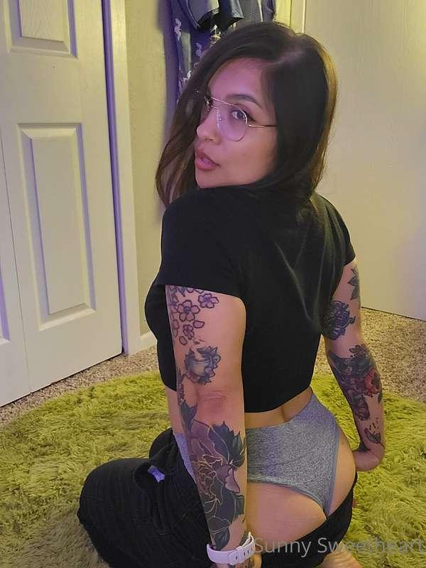 Everyone loves a whale tail and a new rug
🐋🐳🐋