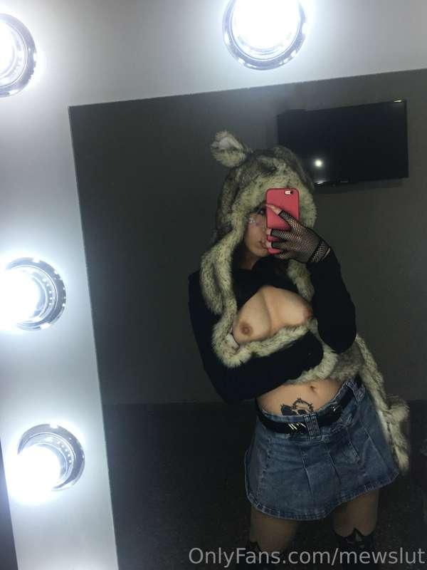 heyy, leave a comment if you love me 🥰🥰  https://www.instagr..