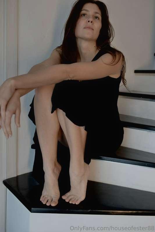 *I'll let you have an* ***Happy Monday*** *and admire my fee..