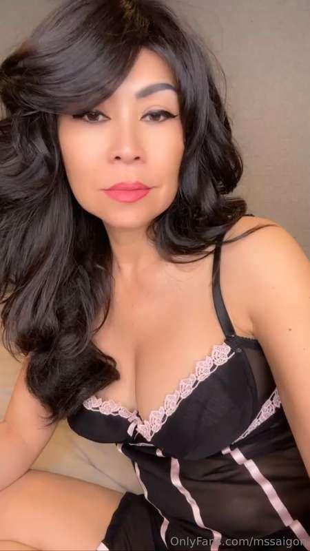 Solo livestream now, ask the MILF 