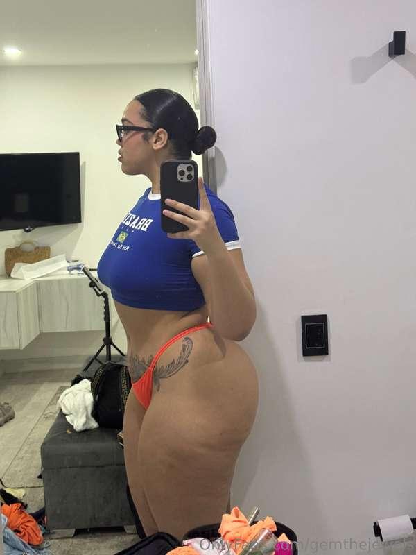 Sweet baby girl vibes 👅