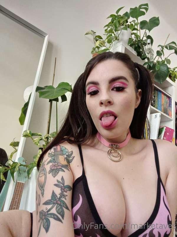 💖💖💖
SWIPE