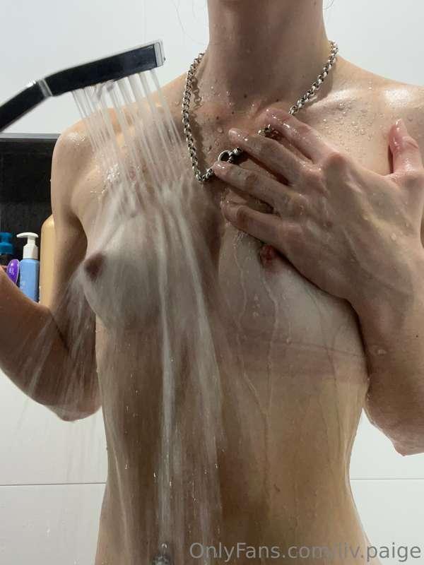 Shower me 💦