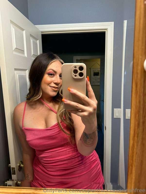Do I look pretty in pink? 😏