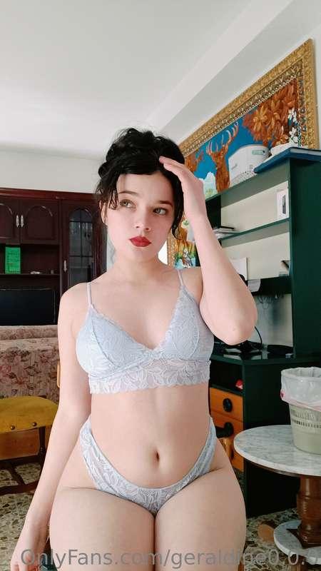 🔥 Hoy me siento hermosa y rica 😍 si quieres contenido más at..