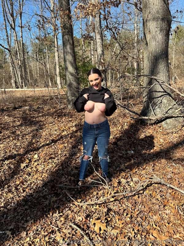 It’s getting warm again! Ready for more outdoor titties?🫶🏻 P..