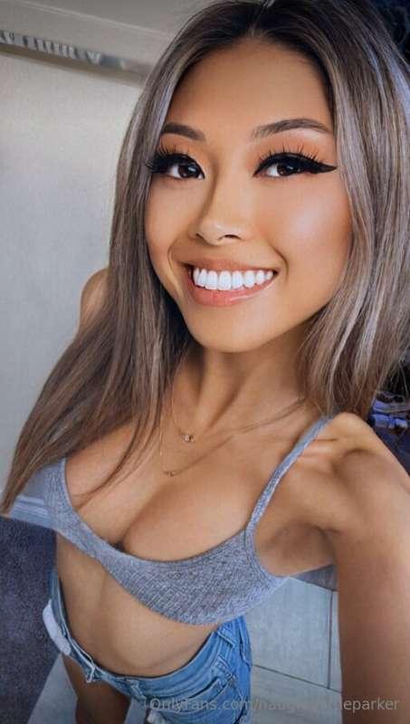 5’1 Asian college cumslut that loves CREAMMPIES and FACIALS💦..
