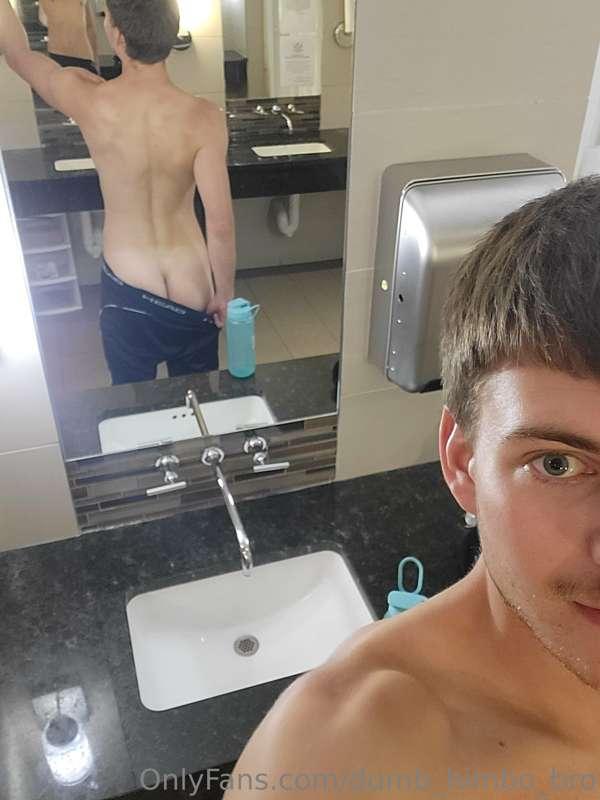 dumb_himbo_bro image #1