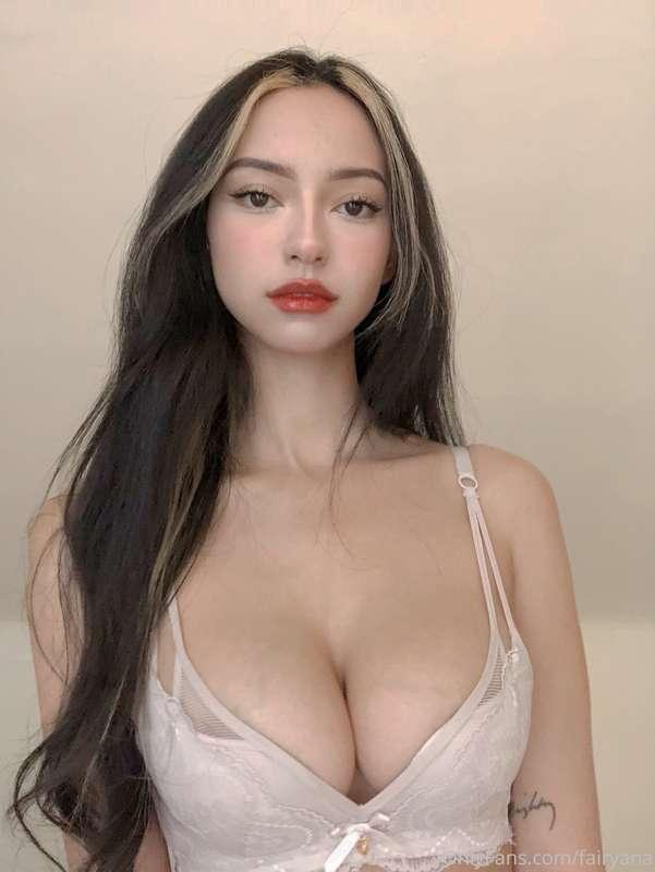 my boobs look rlly good here 👀