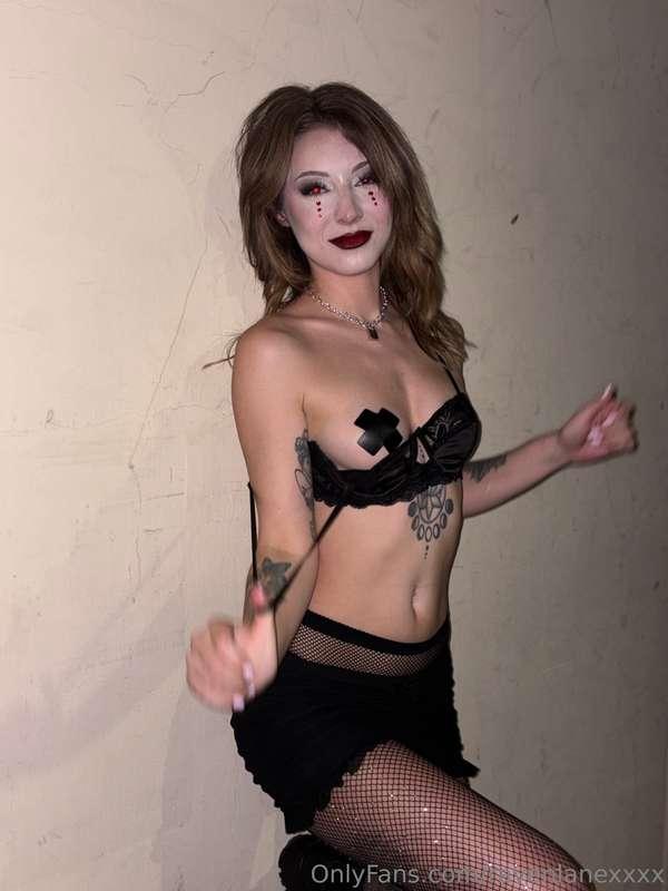 DM me for a cock rating 😇