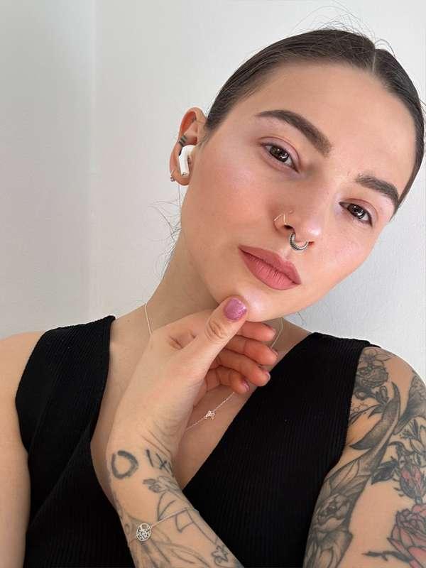 In makeup, I usually like to focus on my eyes, but today I f..